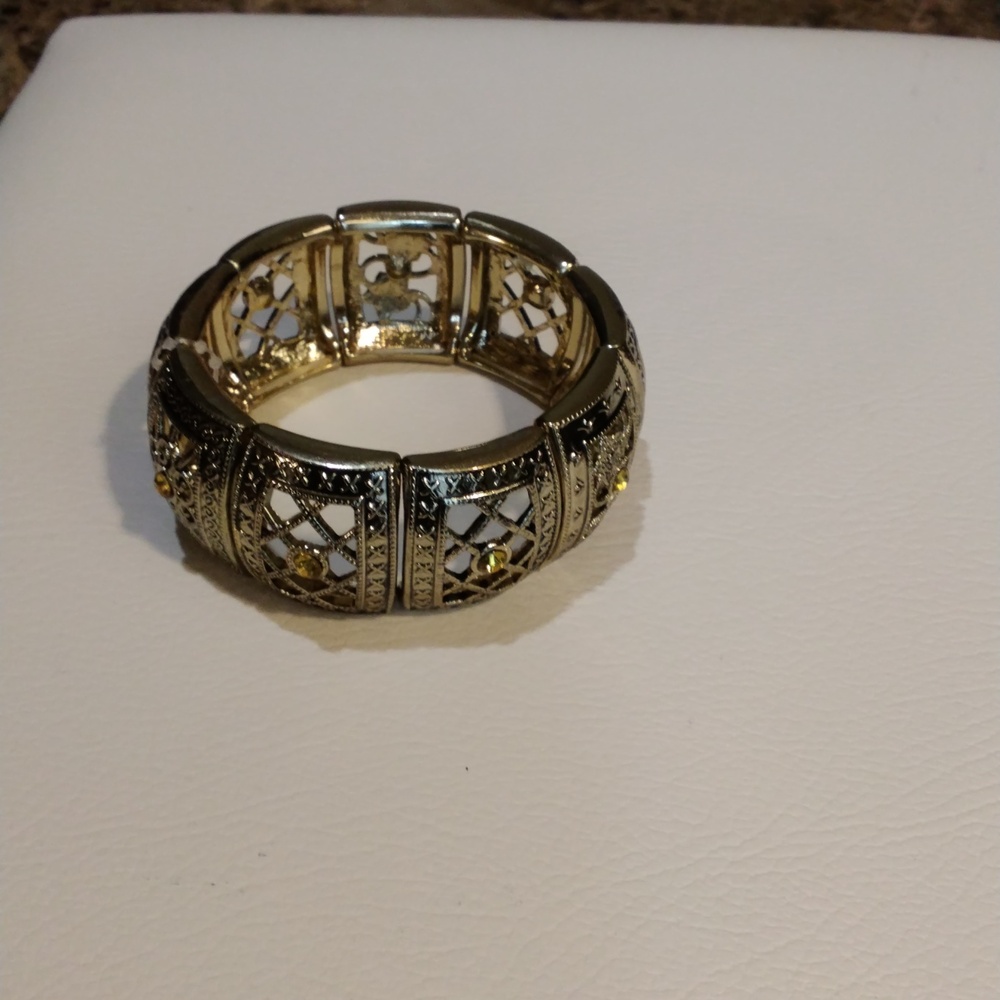 Elegant Gold-Tone Bracelet